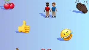 Simbolurile emoji te ajută să comunici şi să te faci plăcut. Ce arată un raport Adobe