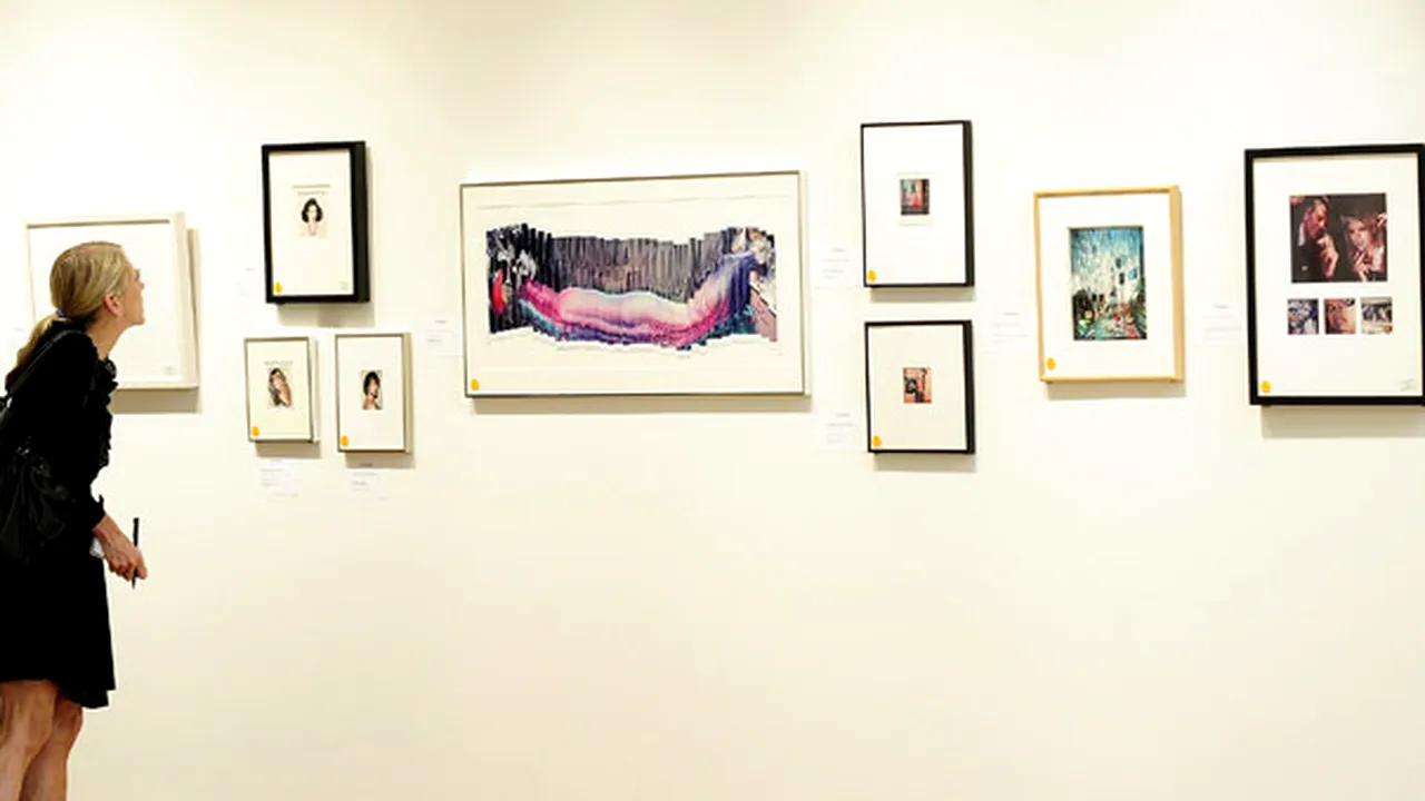 O celebră colecţie Polaroid, vândută la licitaţie pentru 12,5 milioane de dolari - FOTO