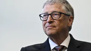 Previziunile lui Bill Gates, într-o scrisoare de şapte pagini. Ce crede miliardarul despre viitorul inteligenţei artificiale