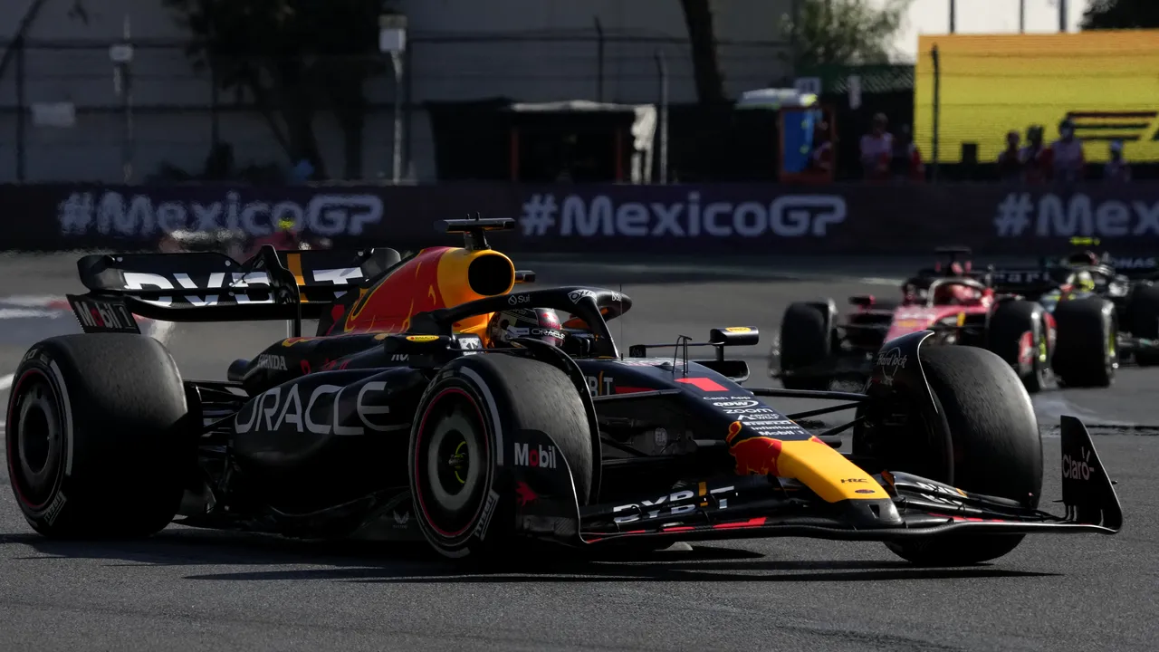 Un sezon ce va rămâne în cărţile de istorie. Max Verstappen câştigă Marele Premiu al Braziliei şi ajunge la 17 victorii în acest sezon de F1