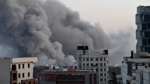 Explozii puternice raportate în jurul orașului Isfahan din Iran