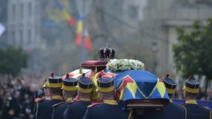 ÎNMORMÂNTARE REGE. Procesiune în Centrul Capitalei de la Palatul Regal la Patriarhie. Trupul regelui va fi purtat pe un afet de tun. Trafic restricţionat  - HARTĂ