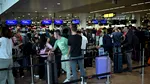Acces restricționat pe aeroportul Heathrow după ce o conductă s-a spart și a provocat inundații