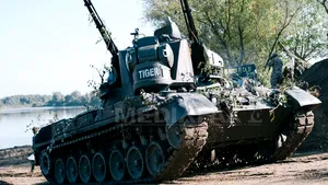 EXERCIŢIU MILITAR de amploare în România: Ministrul Apărării, Mircea Duşa, şi ambasadorul SUA în România, Hans Klemm, prezenţi la eveniment - GALERIE FOTO