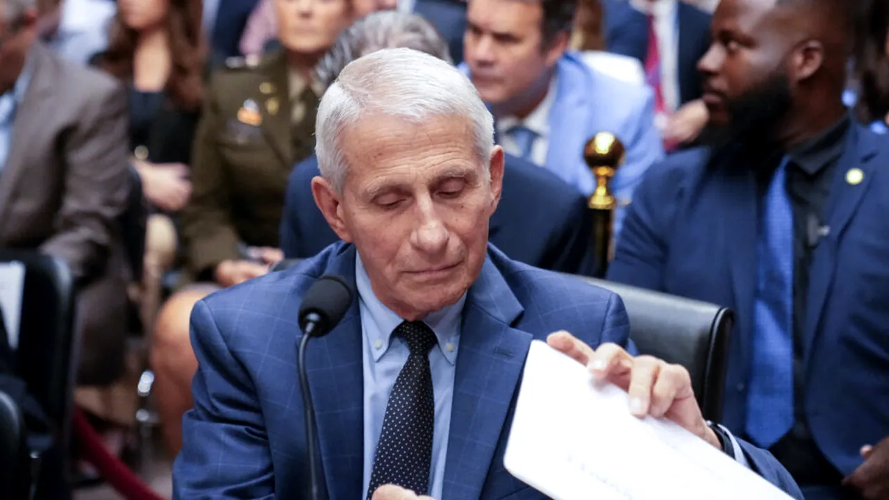 Senatul SUA a votat pentru punerea sub acuzare a lui Anthony Fauci pentru sfidarea Congresului după ce a refuzat să răspundă la întrebări despre pandemia de COVID-19