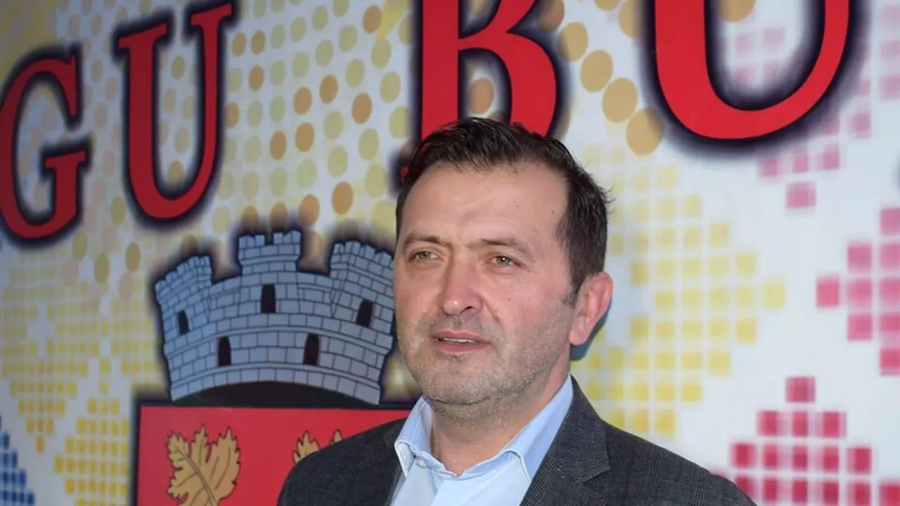 Izolare pe timp de epidemie: Un primar din Galaţi s-a filmat în timp ce face clătite | VIDEO