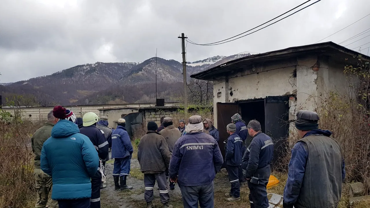 Greva minerilor de la Complexul Energetic Oltenia: Patronatul, apel de încetare a protestelor. Paguba poate depăşi zilnic 15 milioane lei