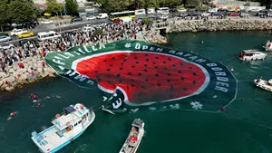 Protest la Istanbul. Mai multe bărci au desfăşurat pe apă un banner cu un mesaj pro-palestinian