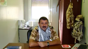 REPORTAJ - Un colonel rămas fără un picior în Afganistan a condus în continuare un batalion: Nu am renunţat la Armată pentru că e ceea ce ştiu eu să fac. Viaţa e frumoasă - FOTO