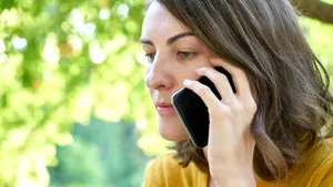Franța va interzice apelurile telefonice neașteptate. Noua lege, o lovitură pentru Maroc