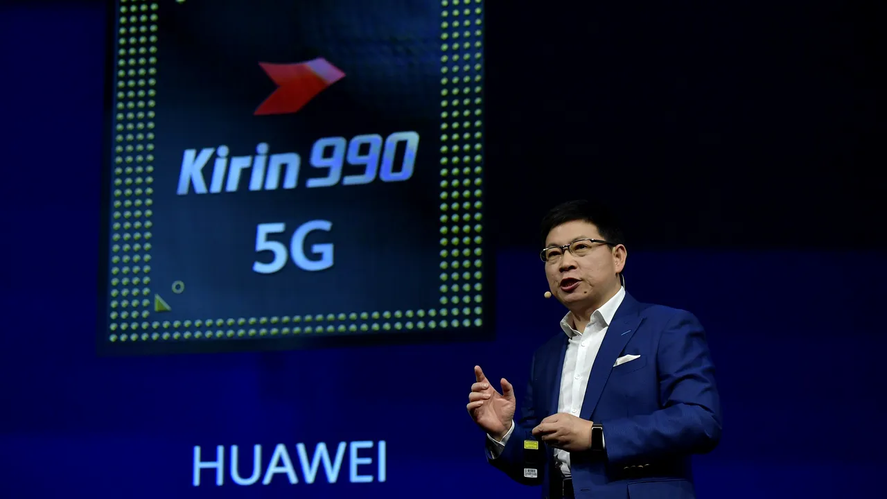 Gigantul tehnologic Huawei rămâne fără cipuri pentru procesoare. Sancţiunile americane obligă compania să oprească producţia