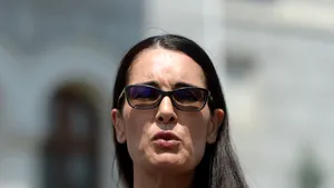 Criza gunoiului din Sectorul 1. Clotilde Armand: ”Primarul trebuie împuternicit de Consiliul Local pentru a putea rezilia contractul cu Romprest”