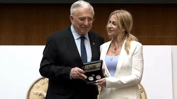 SOCIAL BNR a lansat monedele dedicate marcării a 50 de ani de la primul 10 perfect din istorie, obținut de Nadia Comăneci la Jocurile Olimpice de la Montreal