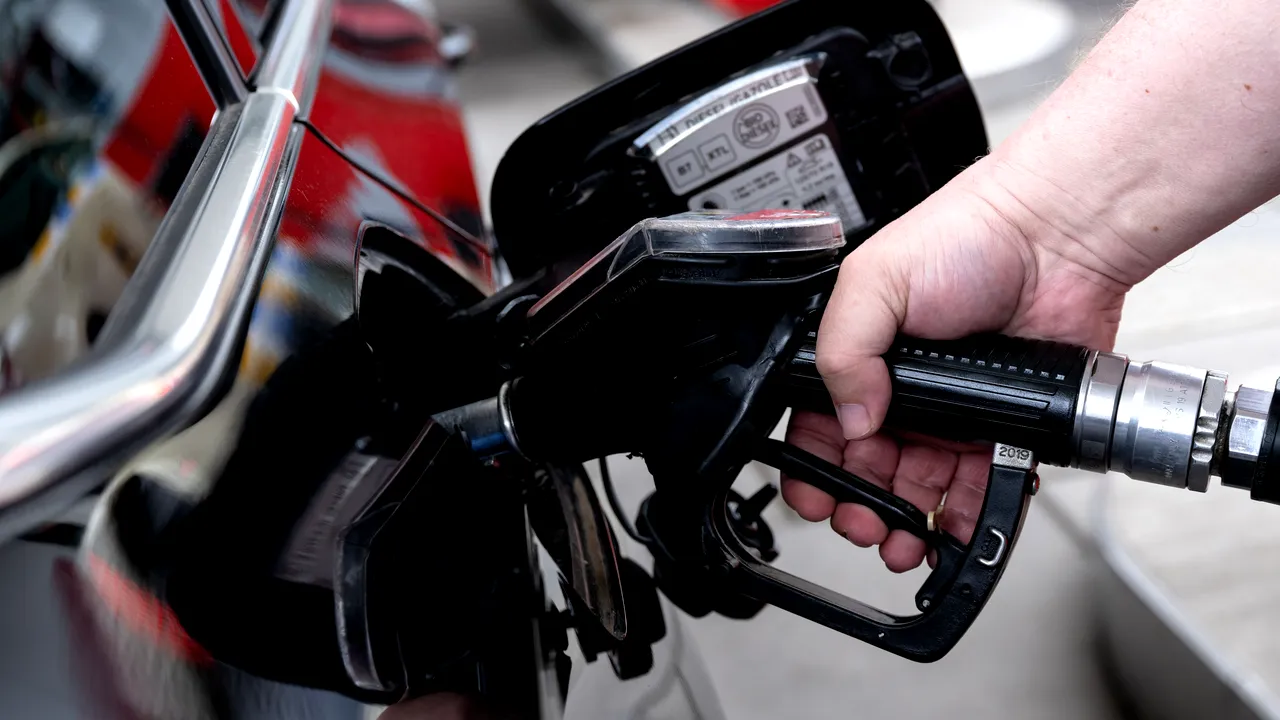 Preţul petrolului creşte pe măsură ce şansele de majorare a ofertei OPEC+ se diminuează