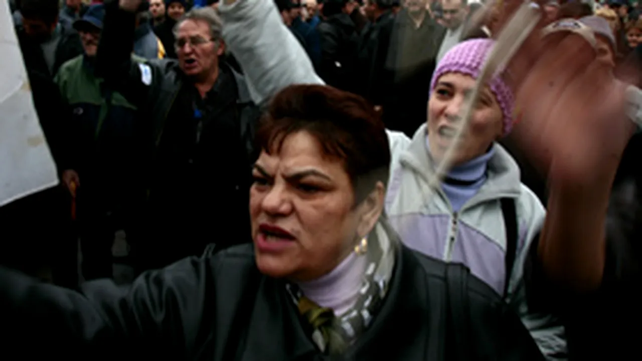 Proteste ale salariaţilor de la fabrica de încălţăminte Alpina Reghin