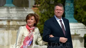 Carmen Iohannis îl însoţeşte pe preşedinte în Israel. Cei doi vor vizita Biserica Sfântului Mormânt