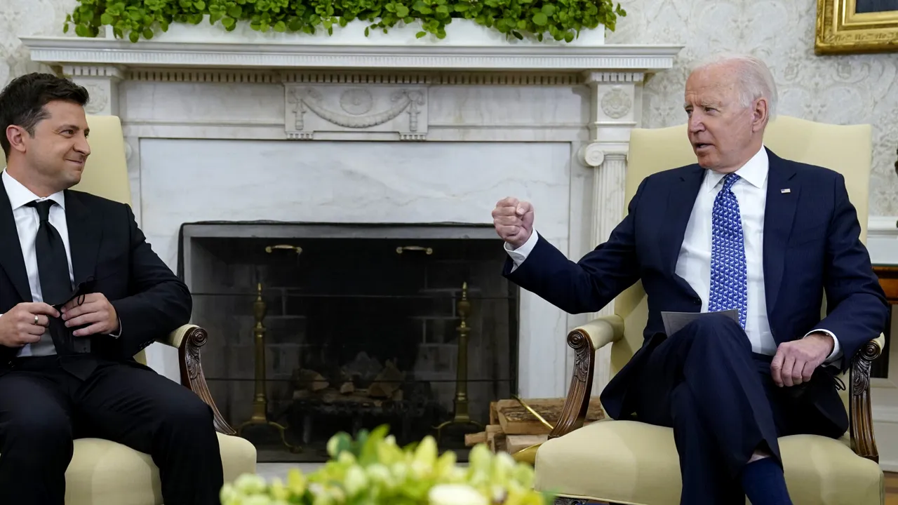 Joe Biden condamnă intensificarea atacurilor Rusiei şi reafirmă sprijinul pentru Ucraina