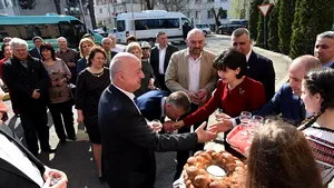 Record de INTERCEPTĂRI. Săveni, oraşul cu 100% cereri de interceptare admise. Primarul: 1.500 de locuitori sunt plecaţi şi am 2.000 de elevi, plus pensionari. Tot ce este popor activ e ascultat. Păi ce e asta?