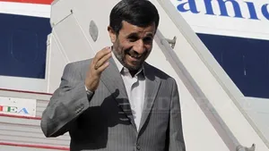 Ahmadinejad a sosit în sudul Libanului, la frontiera cu Israelul - VIDEO