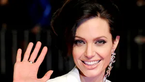 Angelina Jolie s-a întâlnit cu copii haitieni, victime ale seismului din ianuarie