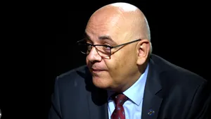 Arafat anunţă că raportul privind 112 va fi gata marţi. Cuprinde şi detalii privind localizarea AML/ Fifor: Mergem pe OUG. Convocăm Parlamentul în sesiune extraordinară VIDEO