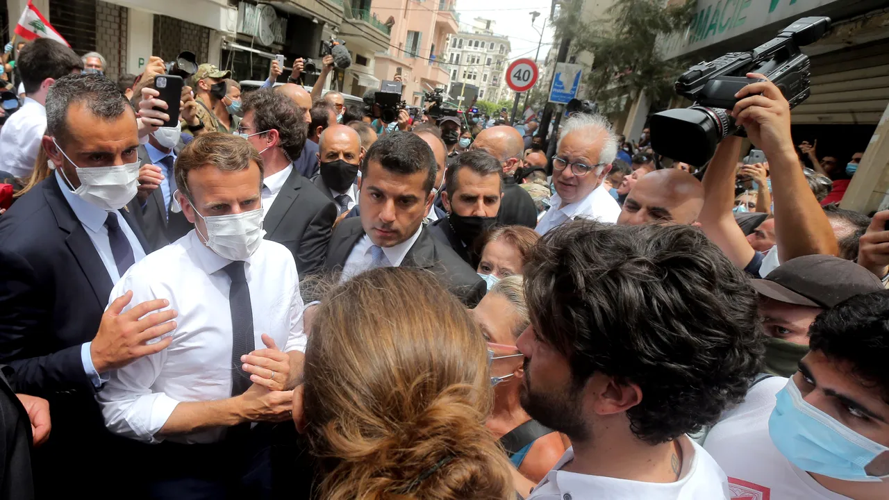 Emmanuel Macron va efectua o nouă vizită în Liban, în contextul „asistenţei internaţionale pentru reconstrucţie