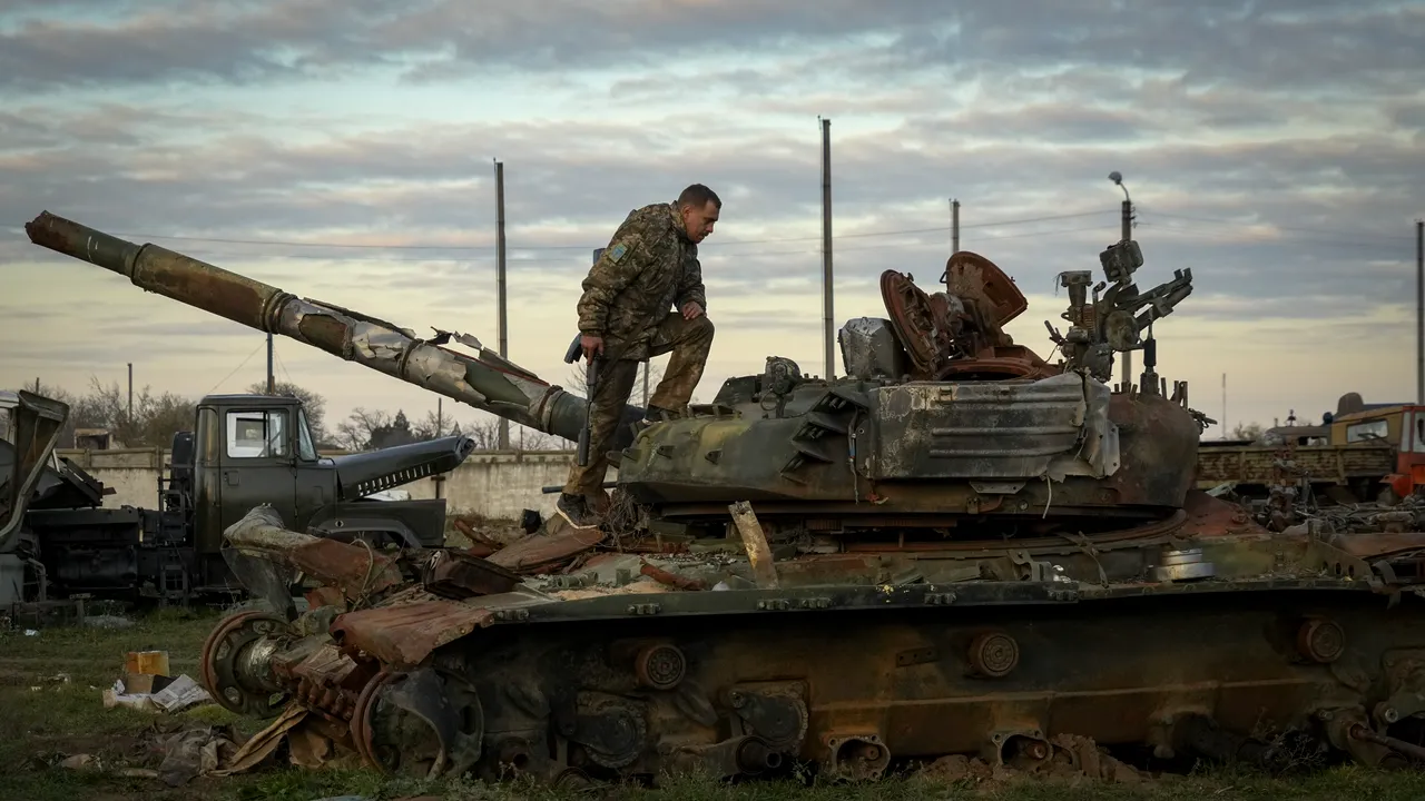 Războiul din Ucraina, ziua 266. Sirene de raid aerian şi alerte în toată Ucraina / Medvedev, declaraţii despre un nou război mondial / Suedia a anunţat un nou pachet de ajutor militar / China face apel la calm / NATO, întâlnire de urgenţă