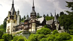 Vizite limitate la Castelele Peleș și Pelișor. De când intră în vigoare vizitarea pe intervale orare