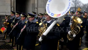 ZIUA NAŢIONALĂ A ROMÂNIEI: Câţi militari vor participa la paradă şi care va fi programul