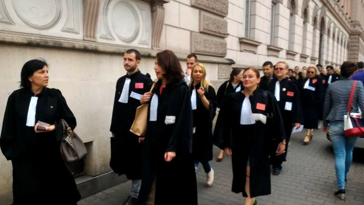 Legea avocaţilor, care le conferă acestora o aşa-zisă imunitate, a primit votul final în Camera Deputaţilor