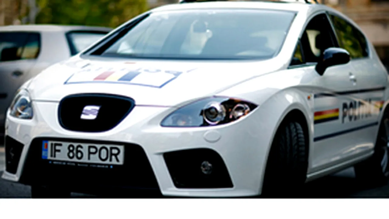Maşină de poliţie SEAT Leon pentru Autostrada Soarelui