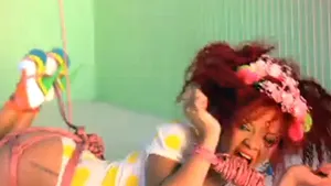 Noul videoclip al Rihannei, interzis în 11 ţări