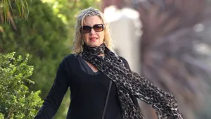 Momente dificile pentru Olivia Newton-John: Sora ei a fost diagnosticată cu cancer. Decizia starului din 