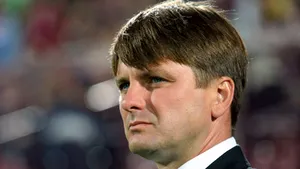 Suporterii au protestat faţă de demiterea lui Dusan Uhrin