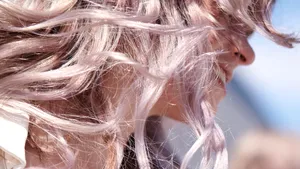 Sfaturile expertului pentru un păr sănătos după decolorare