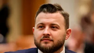 VIDEO | Vlad Șendroiu, unul dintre cei mai tineri parlamentari, între milionul de euro și politicienii pe care i-ar evita în vacanță
