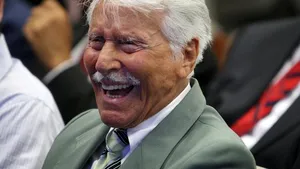 Actorul Efrem Zimbalist Jr, cunoscut pentru longevivul serial 