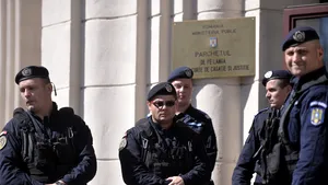 Jandarmeria cumpără peste o mie de pistoale calibru 9x19 mm pentru acţiuni speciale şi antiteroriste