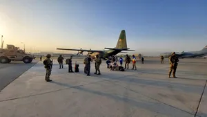 14 români au ajuns în Aeroportul din Kabul şi aşteaptă să fie evacuaţi din Afganistan