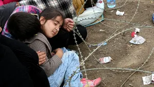 REPORTAJ: Milioane de refugiaţi nevoiţi să aleagă între drumul greu spre Europa şi războiul din ţara lor - VIDEO, FOTO