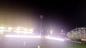 Partida Cszikszereda – Dinamo. A căzut nocturna / Gazdele au 60 de minute la dispoziție pentru remedierea problemei