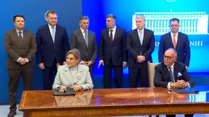 În linie dreaptă: Au fost semnate contractele pentru stadioanele Dinamo și Corvinul