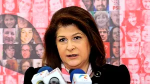 Rovana Plumb: Nu este cazul ca USL să se împiedice de Sorin Roşca Stănescu