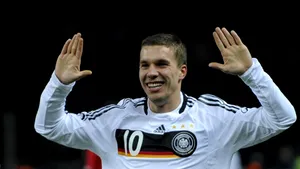 Bayern Munchen cere cel puţin 10 milioane de euro pentru Podolski