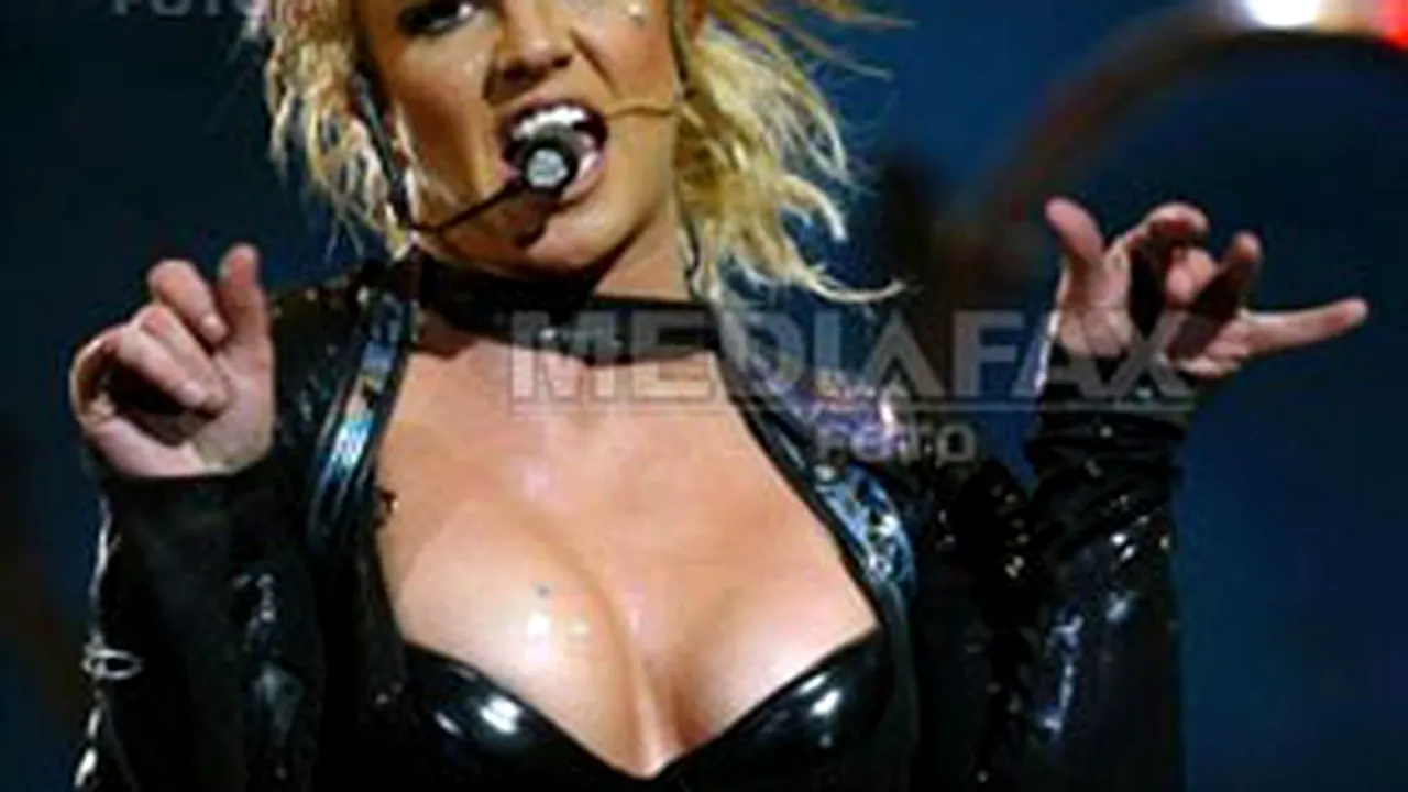 Britney Spears are o relaţie cu consilierul său de la Alcoolicii Anonimi