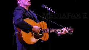 Cântăreţul John Mellencamp a divorţat. Artistul ar avea o relaţie cu Meg Ryan