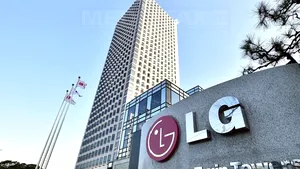 LG Electronics va aproviziona Honda Motor şi Porsche cu ecrane pentru vehicule