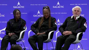 Virgin Galactic bate recorduri multiple după o călătorie spaţială istorică. ,,Am aşteptat 18 ani această călătorie