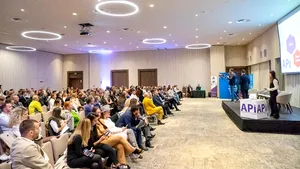 Prima ediţie a conferinţei “Acceleratorul Imobiliar”