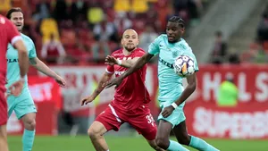 Superliga de fotbal: Dinamo o încurcă pe CFR în cursa de urmărire a FCSB